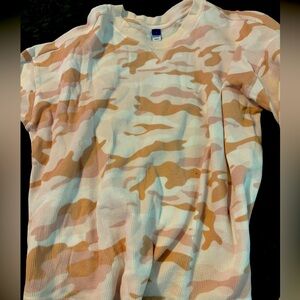 Pink camo top, never worn